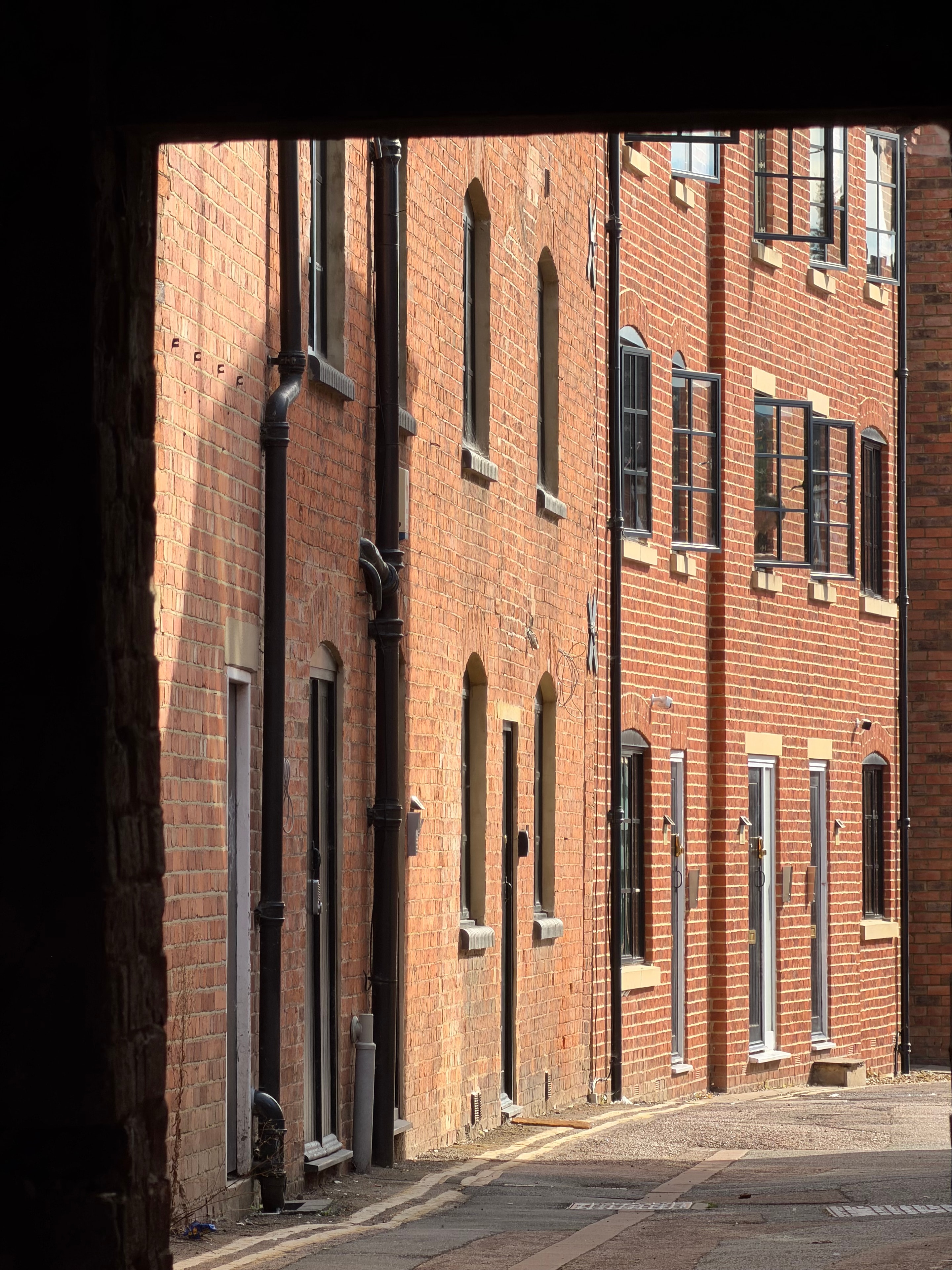 Pepper Alley, Banbury — narrow historic passageway between brick buildings