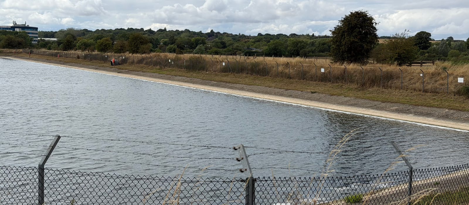 Grimsbury Reservoir, Banbury — a deceptively calm open water site with serious cold water and depth hazards